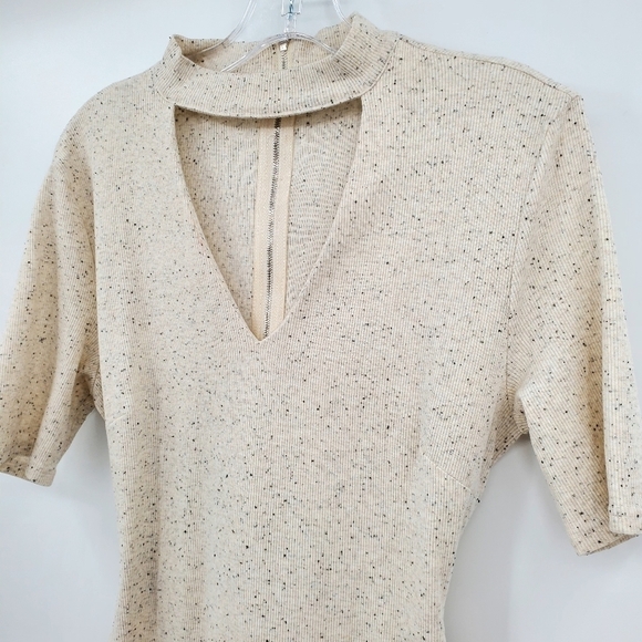 Lavish Alice Women Ivory Short Sleeve Mock Neck Cutout Top - Picture 2 of 9